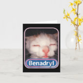 Benadryl Meme Cat Benny Niedlich & Funny Karte (Gelbe Blume)