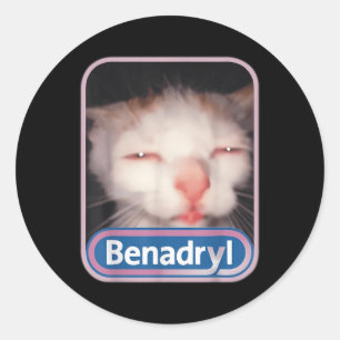 Benadryl Meme Cat Benny Niedlich &amp; Funny Runder Aufkleber