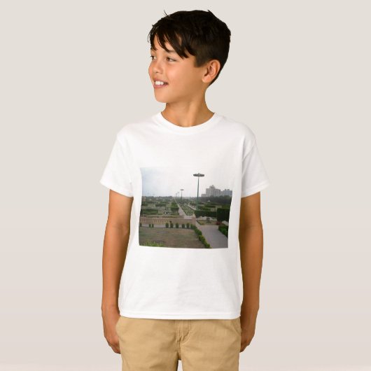 Benazir Park Landschaftliche Landschaft Principe T-Shirt (Vorne ganz)