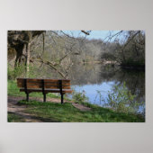 Bench mit Blick auf Creek Poster (Vorne)