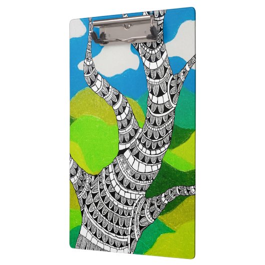 Bendy Tree Design Clouds Grassy Landscape Klemmbrett (Links)
