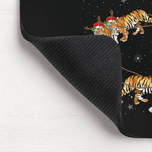 Bengal Tiger Santa Sleigh Flying Funny Magical Chr Mousepad (Ecke)