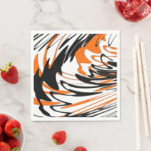 Bengalische Farbtöne in orangefarbenen und schwarz Serviette (Beispiel)