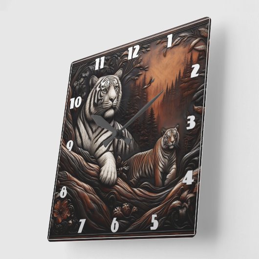 Bengalische Tiger-Familie unter Waldblättern Quadratische Wanduhr (Winkel)