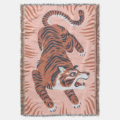 Bengalischer Tiger in rosa Throw Decke (Vorderseite Vertikal)