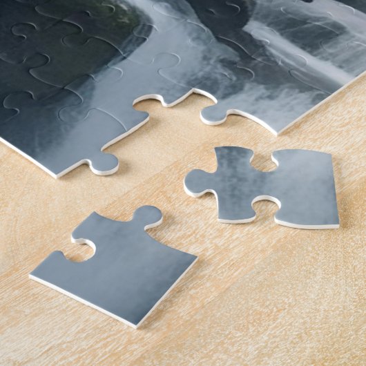 Bengalischer weißer Tiger in der Natur Puzzle (Seite)