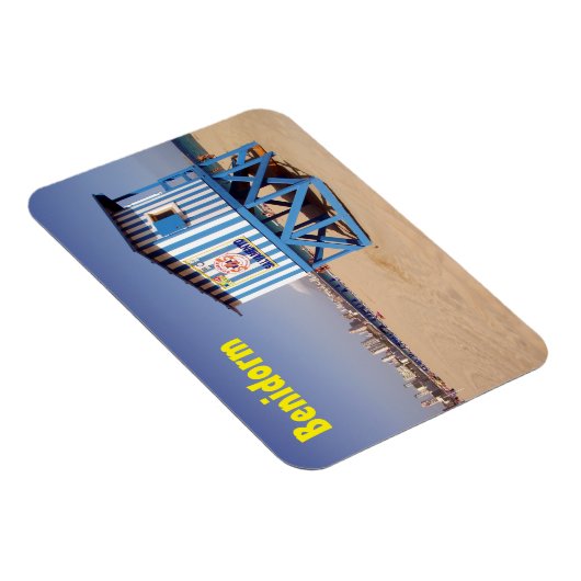 Benidorm, caseta de salvamento en la playa magnet (Rechte Seite)