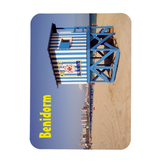 Benidorm, caseta de salvamento en la playa magnet (Vertikal)