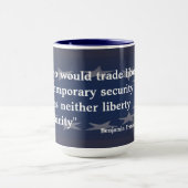 Benjamin Franklin Zitat zur Freiheit Tasse (Zentrum)