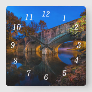Bennett Spring Bridge Twilight Wall Clock Quadratische Wanduhr