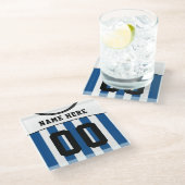 Benutzerdefinierbare Fußball-Jersey Glasuntersetzer (Schrägansicht)