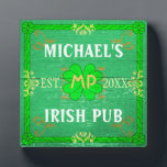 Benutzerdefinierbare Zuhause Bar Irish Pub Green Fotoplatte<br><div class="desc">Create your own custom Irish pub home bar design using this template. The design is made to look like old wood with plenty of vintage flourishes in shades of green, white, orange and gold. There are also five shamrocks / clovers in the design. Personalize with your own name, initials /...</div>