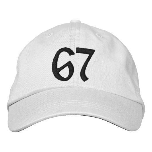 Benutzerdefiniert bestickt 67 sechs sieben bestickte baseballkappe (Vorderseite)
