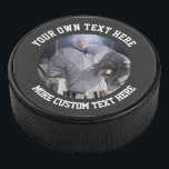 Benutzerdefiniert einer Art Personalisiert Eishockey Puck<br><div class="desc">leicht zu erstellen und zu machen Your Own Custom Hockey Puck aus Ricaso .. fügen Sie ein Foto und gekrümmten Text zu Ihrem eigenen Personalisierten Puck.</div>