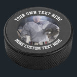 Benutzerdefiniert einer Art Personalisiert Eishockey Puck<br><div class="desc">leicht zu erstellen und zu machen Your Own Custom Hockey Puck aus Ricaso .. fügen Sie ein Foto und gekrümmten Text zu Ihrem eigenen Personalisierten Puck.</div>