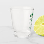 Benutzerdefinierte Bikinis und Martinis Junggesell Schnapsglas (Links)