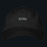 Benutzerdefinierte Farbe des King-Text-Schwarz-Hit Bestickte Baseballkappe<br><div class="desc">King Text Name Schwarz bestickte Hats oder Caps,  Schriftart Name ist Century,  Schriftart Größe 30. Style type ist Alternative Apparel Basic anpassbare Cap,  Color type ist Black.</div>