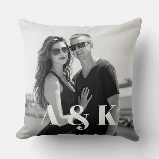 Benutzerdefinierte Foto- und große Monogramm-Initi Kissen (Vorderseite)