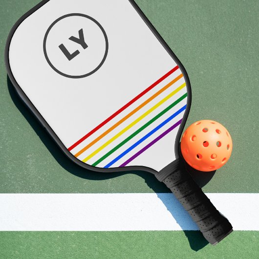 Benutzerdefinierte Gay Pride-Initialen gestrichen  Pickleball Schläger