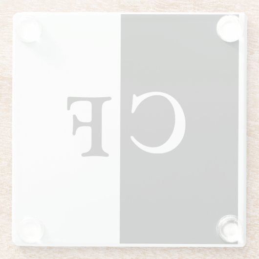 benutzerdefinierte Initialen in Schwarzweiß Glasuntersetzer (Rückseite)