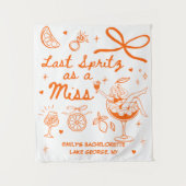 Benutzerdefinierte Letzte Spritz als Fräulein Jung Wandteppich (Vorderseite)