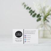 Benutzerdefinierte Logo-Social-Media-Icons Minimal Visitenkarte (Stehend Vorderseite)