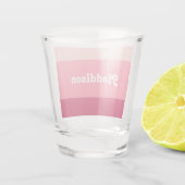 Benutzerdefinierte Monogramm, hellrosa Retrotypogr Schnapsglas (Rückseite)