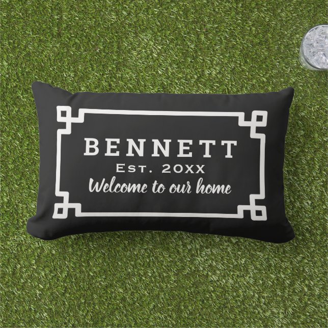 Benutzerdefinierte Monogramm mit schwarzem und wei Kissen Für Draußen (Gras)