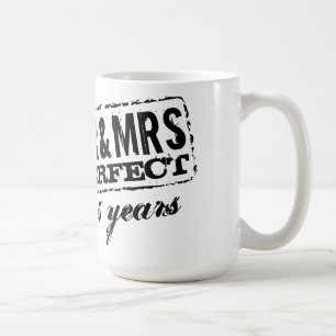 Benutzerdefinierte Mr und Mrs Hochzeitsjubiläums-K Kaffeetasse