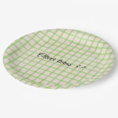 Benutzerdefinierte Nachricht grünes Gingham-Muster Pappteller (Schrägansicht)