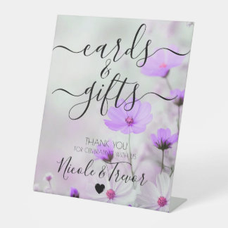 Benutzerdefinierte Namen Lila Blumen Karten & Gesc Sockelschild