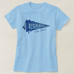 Benutzerdefinierte Pennant-Schulflagge 1. Klasse L T-Shirt