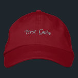 Benutzerdefinierte Red First Grade Text Student Re Bestickte Baseballkappe<br><div class="desc">First Grade Text Name Hats oder Caps Student Hat mit Rose Color Text schön und komfortabel Red Color Hat</div>