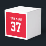Benutzerdefinierte Red Front & Back Sport Geschenkschachtel<br><div class="desc">Individuelles Design. Geben Sie Team- und Spielername,  Nummer oder Alter ein.</div>
