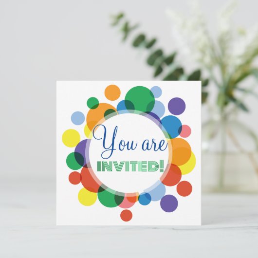 Benutzerdefinierte Regenbogenflächen Einladung (Stehend Vorderseite)