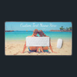 Benutzerdefinierte Schreibtischmatte mit Ihren Fot<br><div class="desc">Benutzerdefinierte Foto- und Textschreibpassagen - Einzigartiges Design - Personalisierte Familie / Freunde oder persönliches Schreibtischmatte Geschenk - Foto / Text hinzufügen - Umgestalten und verschieben Sie Elemente mit dem Anpassungs-Tool ! Wählen Sie Schriftart / Größe / Farbe! Viel Glück - Seien Sie glücklich :)</div>