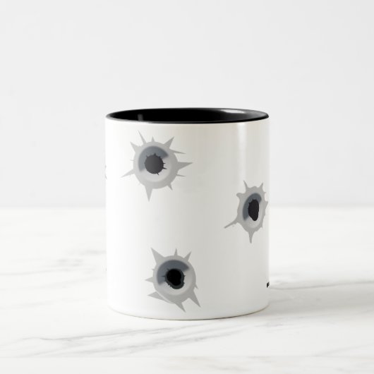 Benutzerdefinierte Tasse "Bullet Hole" (Mittel)