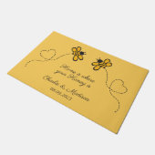 Benutzerdefinierte Text Happy Liebe Bienen Fußmatte (Schrägansicht)