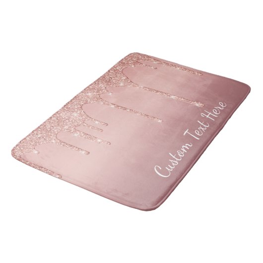 Benutzerdefinierte Text-Rose Gold Blush Glitzer Sp Badematte (Schrägansicht)