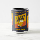 Benutzerdefinierte Textglückszeit Tasse (Zentrum)