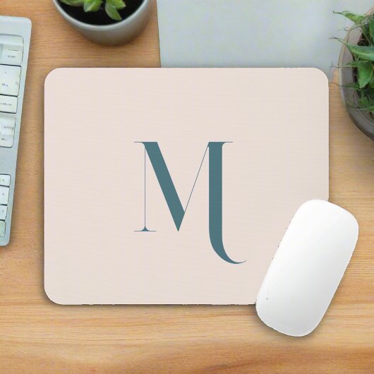 Benutzerdefinierter Anfangsname l Clean Typografie Mousepad