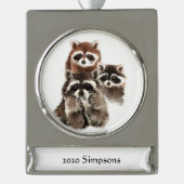 Benutzerdefinierter Datumname Niedlich Raccoon Fam Banner-Ornament Silber (Vorderseite)