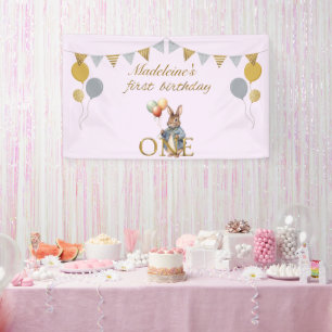 Benutzerdefinierter erster Geburtstag Hase mit Bal Banner