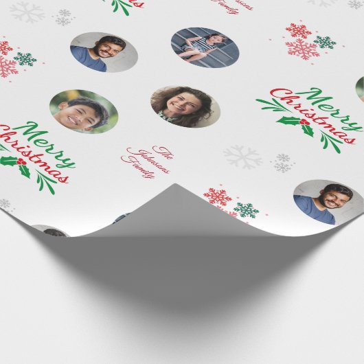 Benutzerdefinierter Familienname 4 Foto Collage We Geschenkpapier (Ecke)