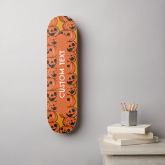 Benutzerdefinierter Halloween-Text Glückliche Kürb Skateboard