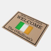 Benutzerdefinierter irischer Flaggenfamilienname D Fußmatte (Schrägansicht)
