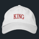 Benutzerdefinierter KING-Text mit weißer Farbquali Bestickte Baseballkappe<br><div class="desc">Erhöhen Sie Ihren Stil mit dieser Alternative Apparel Basic Adjustable Cap,  mit dem fett und regal "KING" bestickten Text. Diese Kappe ist für eine perfekte Passform und den ganzen Tag Komfort konzipiert und aus hochwertigen Materialien gefertigt. Sie ist ein Must-Have Accessoire für jeden Schrank.</div>