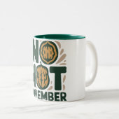 Benutzerdefinierter Name No Nut November Becher –  Zweifarbige Tasse (VorderseiteRechts)