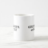 Benutzerdefinierter Opa Etablierte Retro-Typografi Kaffeetasse (Mittel)
