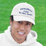 Benutzerdefinierter Pickleball Team Club, Player N Bestickte Baseballkappe<br><div class="desc">Der perfekte Hut für Pickleball-Liebhaber. Fügen Sie Ihren Club,  Teamname,  Stadt/Stadt-Standort oder Datum,  Turniername,  etc. hinzu,  um eine Art Pickleball-Cap zu erstellen. Ideal für passende Teambearbeitung oder Turnierveranstaltungen - oder auch für einen Pickleball-Trip.</div>